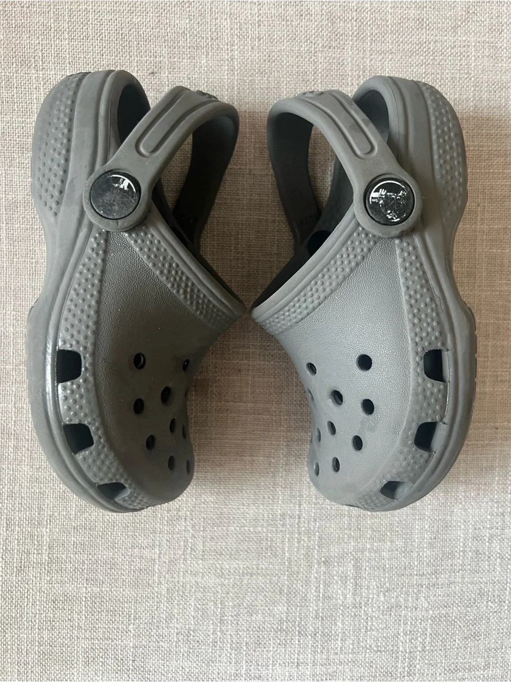 CROCS Classic unisex Kids Grey logo Slip-On mule Clogs w/strap, size 8